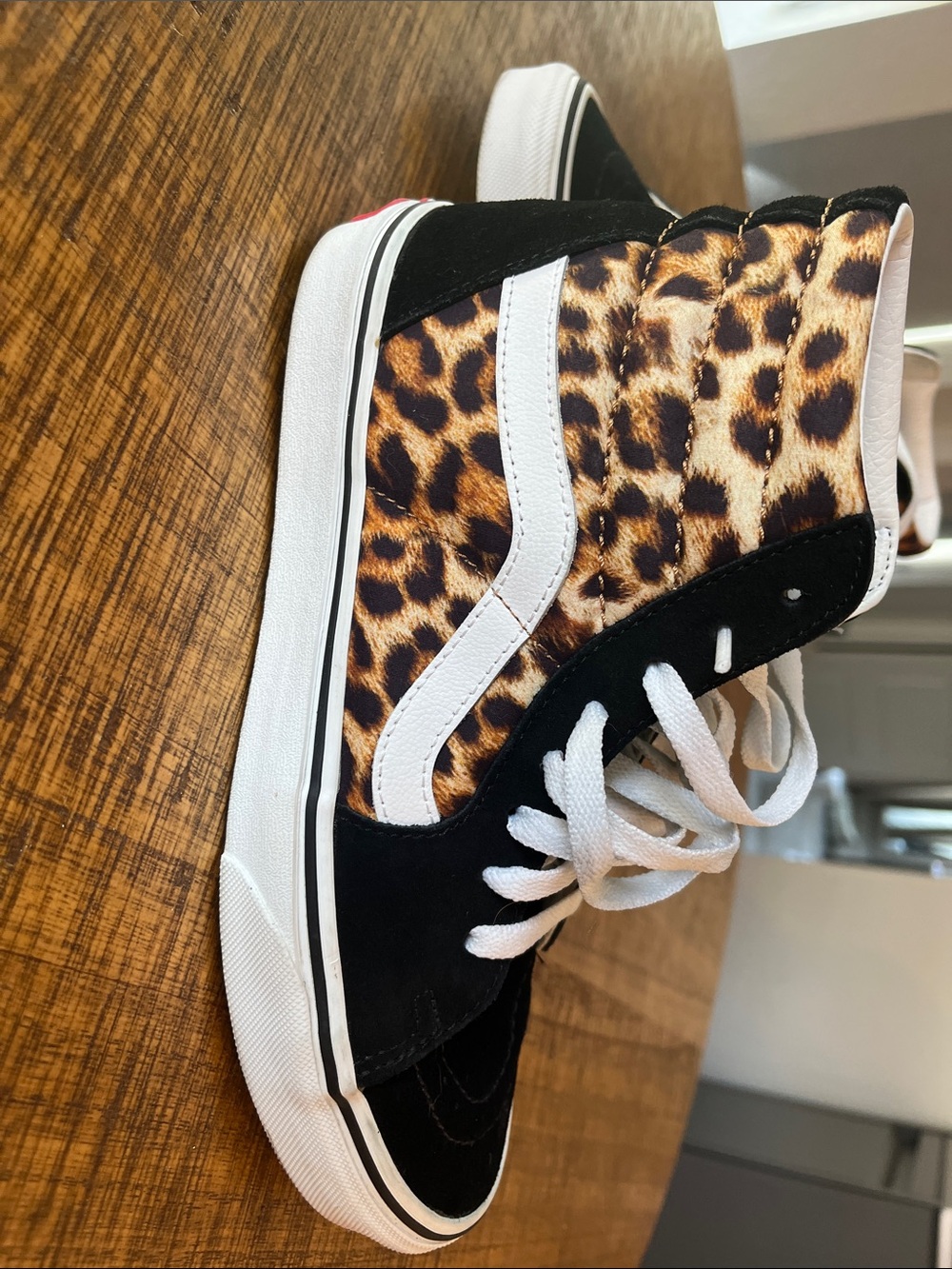 Vans High-Top Sneakers in Black & Leopard Print - Picture 2 of 4